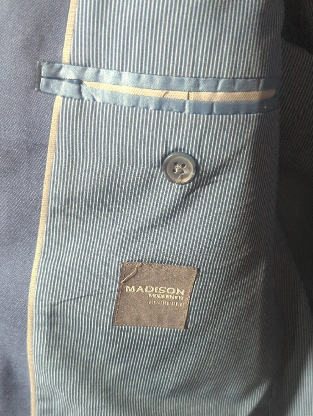 Madison Men's Dark Blue Single-Breasted Blazer - Picture 2 of 6